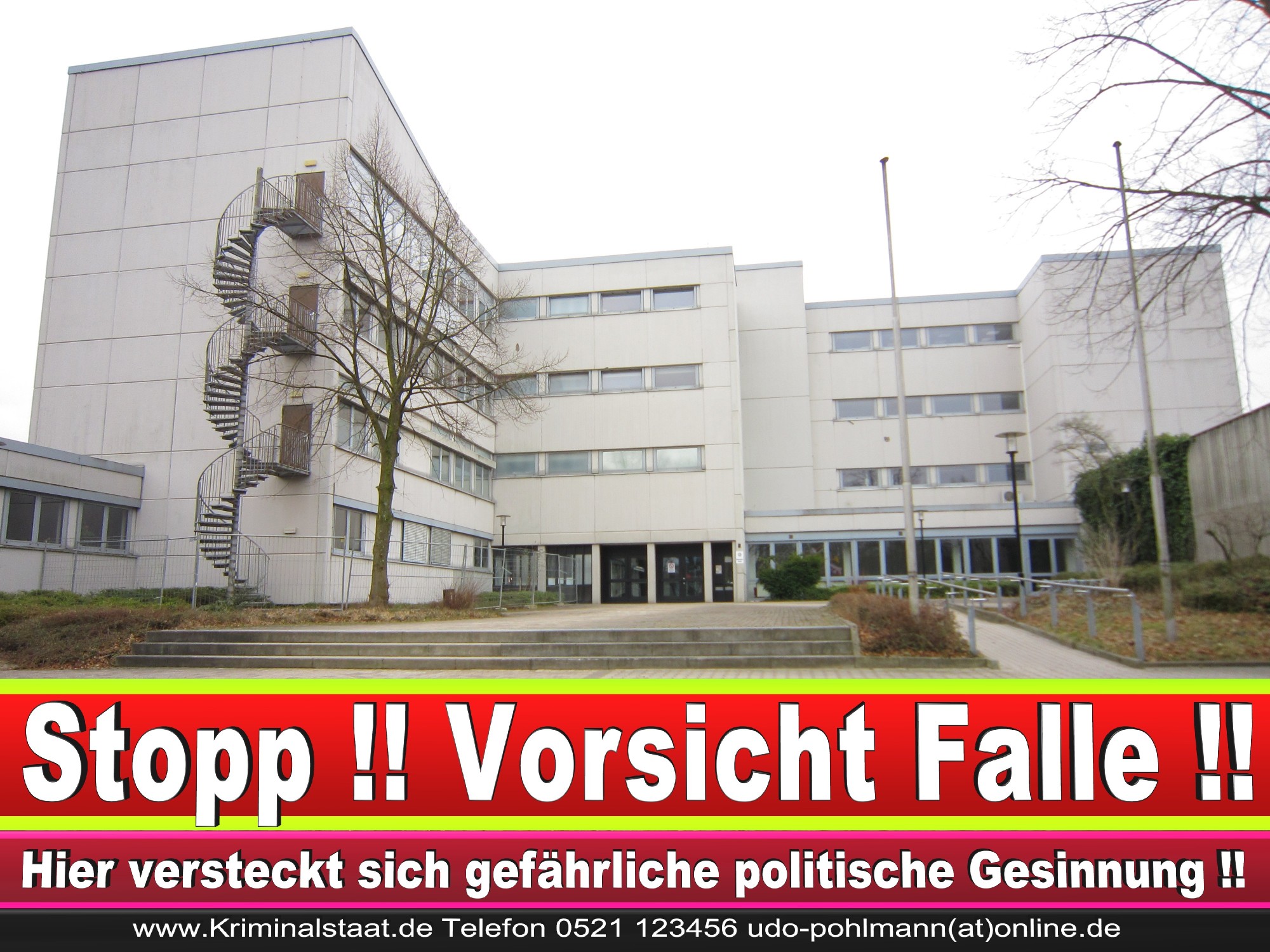 Polizei Bielefeld Gütersloh Detmold Paderborn Polizeiauto Polizeiuniform USA Deutschland Insignien Rang Uniform Kostüm (23)